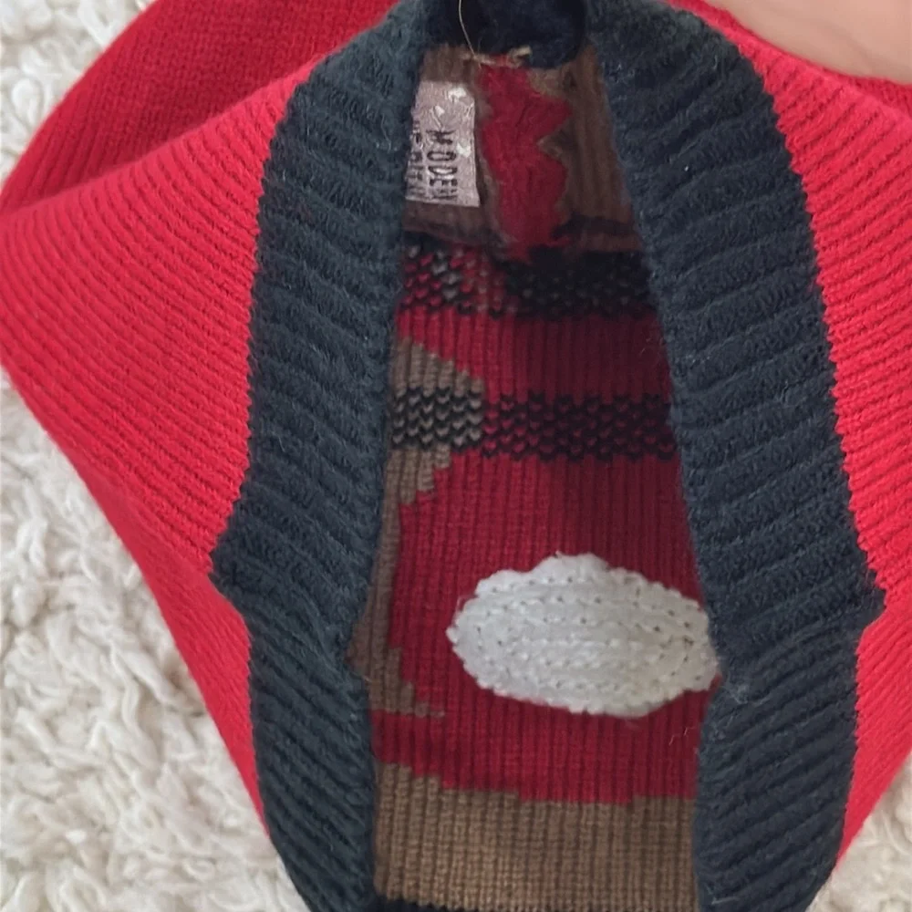 Modern Heritage Christmas Beanie One Size Unisex Kids Red Black‎ Knit Reindeer